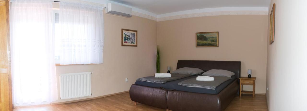 Oazis Apartman Кестхей Екстер'єр фото