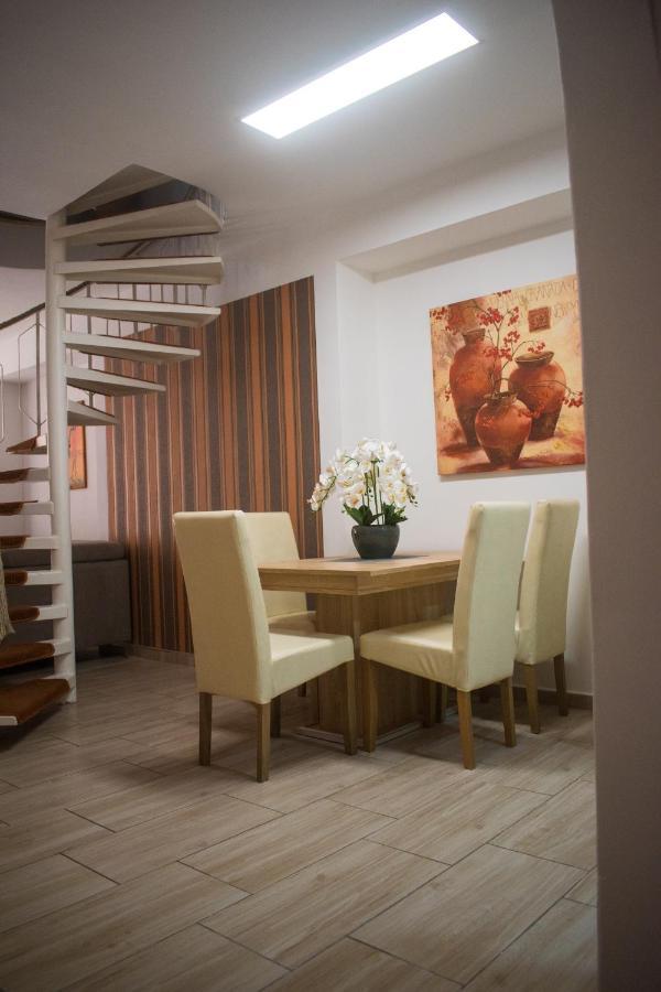 Oazis Apartman Кестхей Екстер'єр фото